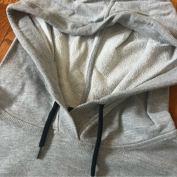 Ivy Park Grey Terry Hoodie. - Picture 3 of 7